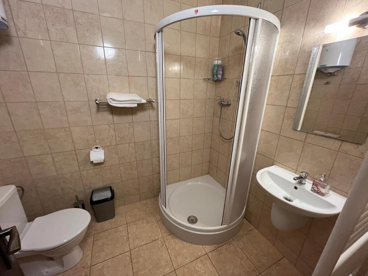 M&M Apartment, Free Parking 카를로비바리 외부 사진